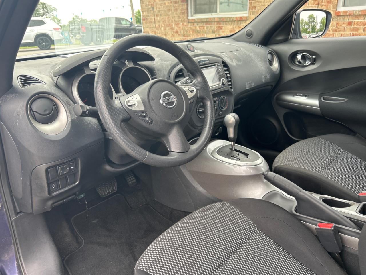 Nissan Juke 5dr Wgn CVT S FWD 2015