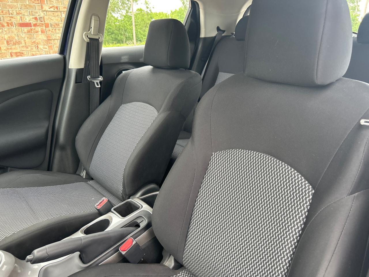 Nissan Juke 5dr Wgn CVT S FWD 2015