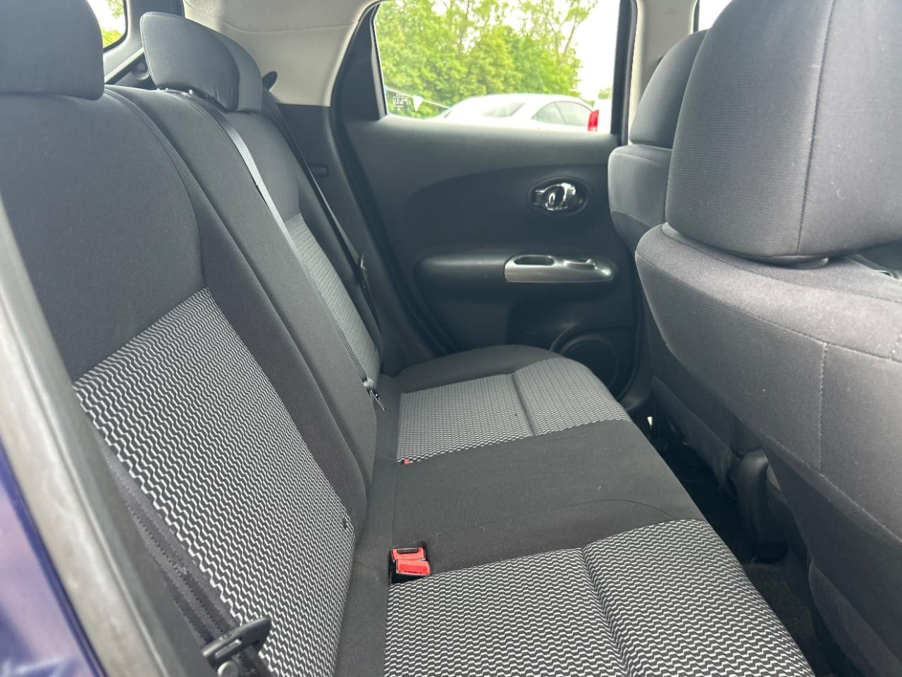 Nissan Juke 5dr Wgn CVT S FWD 2015