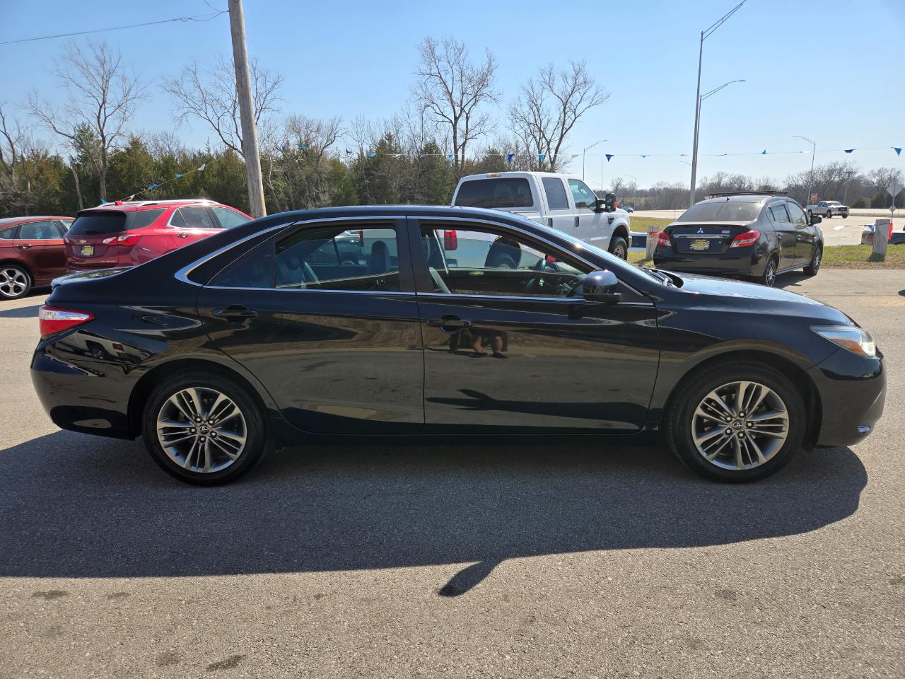 Toyota Camry XLE Auto (Natl) 2017