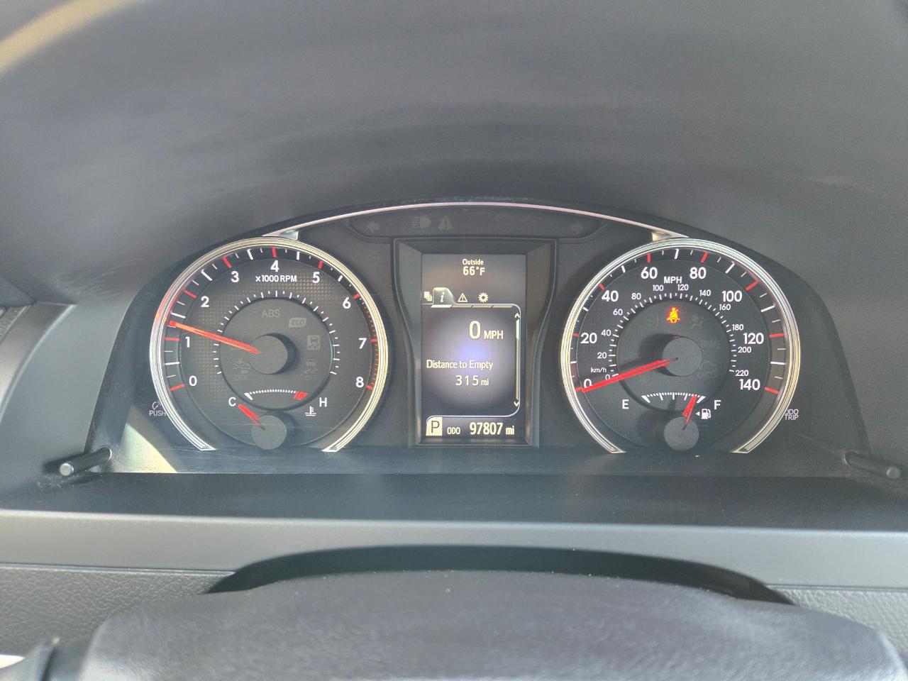 Toyota Camry XLE Auto (Natl) 2017