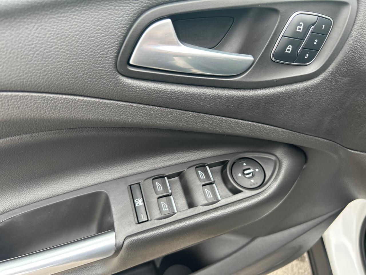 Ford Escape FWD 4dr Titanium 2015