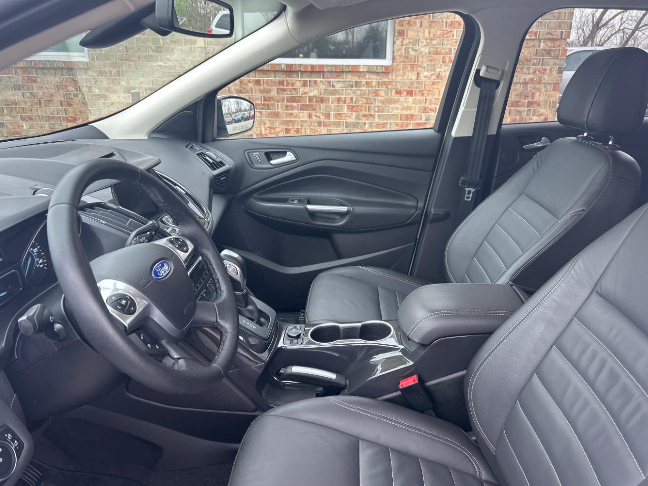 Ford Escape FWD 4dr Titanium 2015