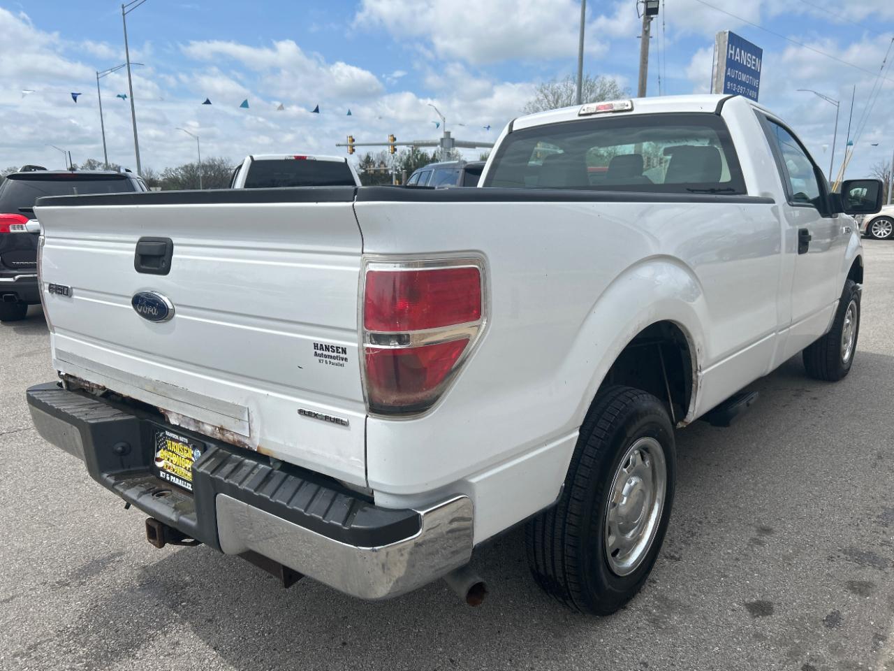 Ford F-150 4WD Reg Cab 126" XL 2011