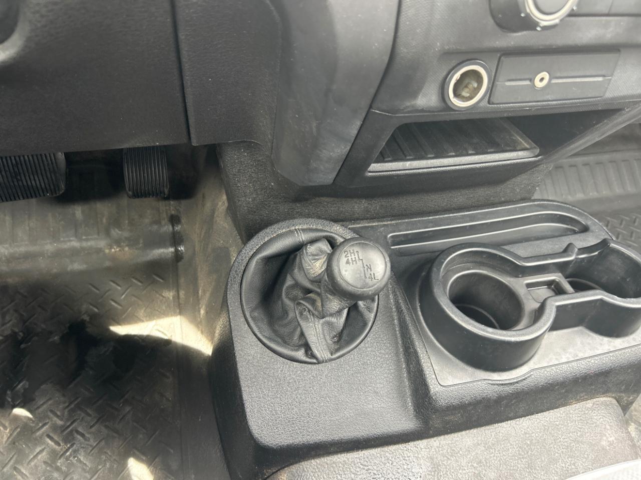 Ford F-150 4WD Reg Cab 126" XL 2011