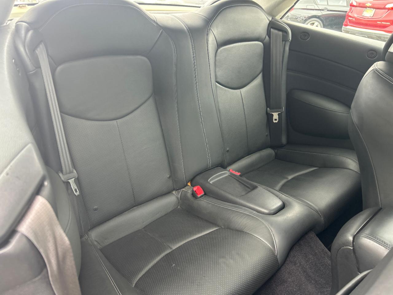 Infiniti G37 Convertible 2dr Base 2010