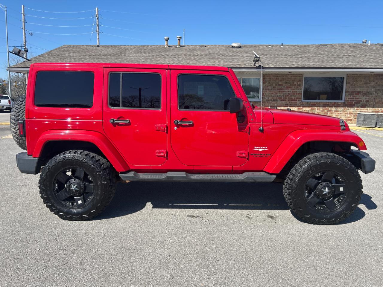 Jeep Wrangler Unlimited 4WD 4dr Sahara 2014
