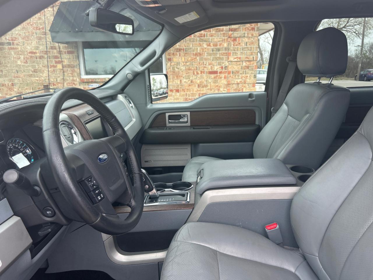 Ford F-150 4WD SuperCrew 145" XL 2013