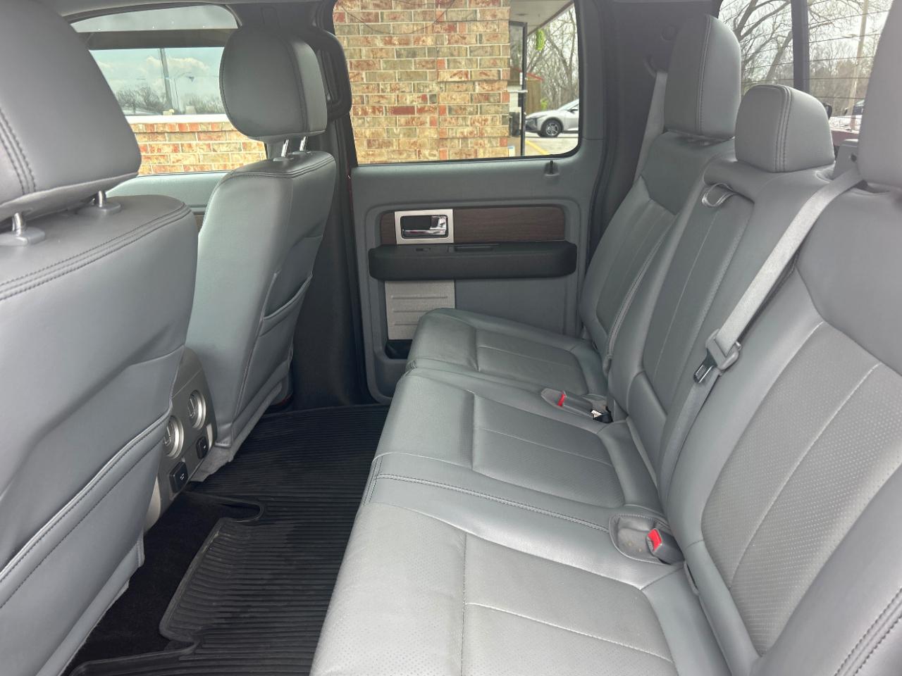 Ford F-150 4WD SuperCrew 145" XL 2013