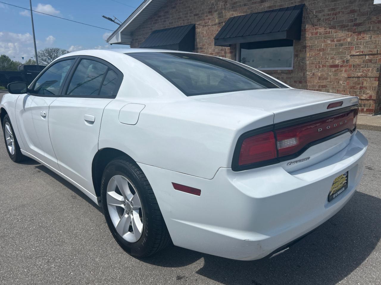 Dodge Charger 4dr Sdn SE RWD 2014