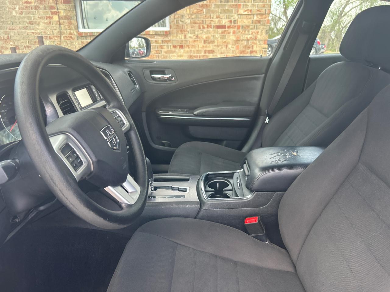 Dodge Charger 4dr Sdn SE RWD 2014