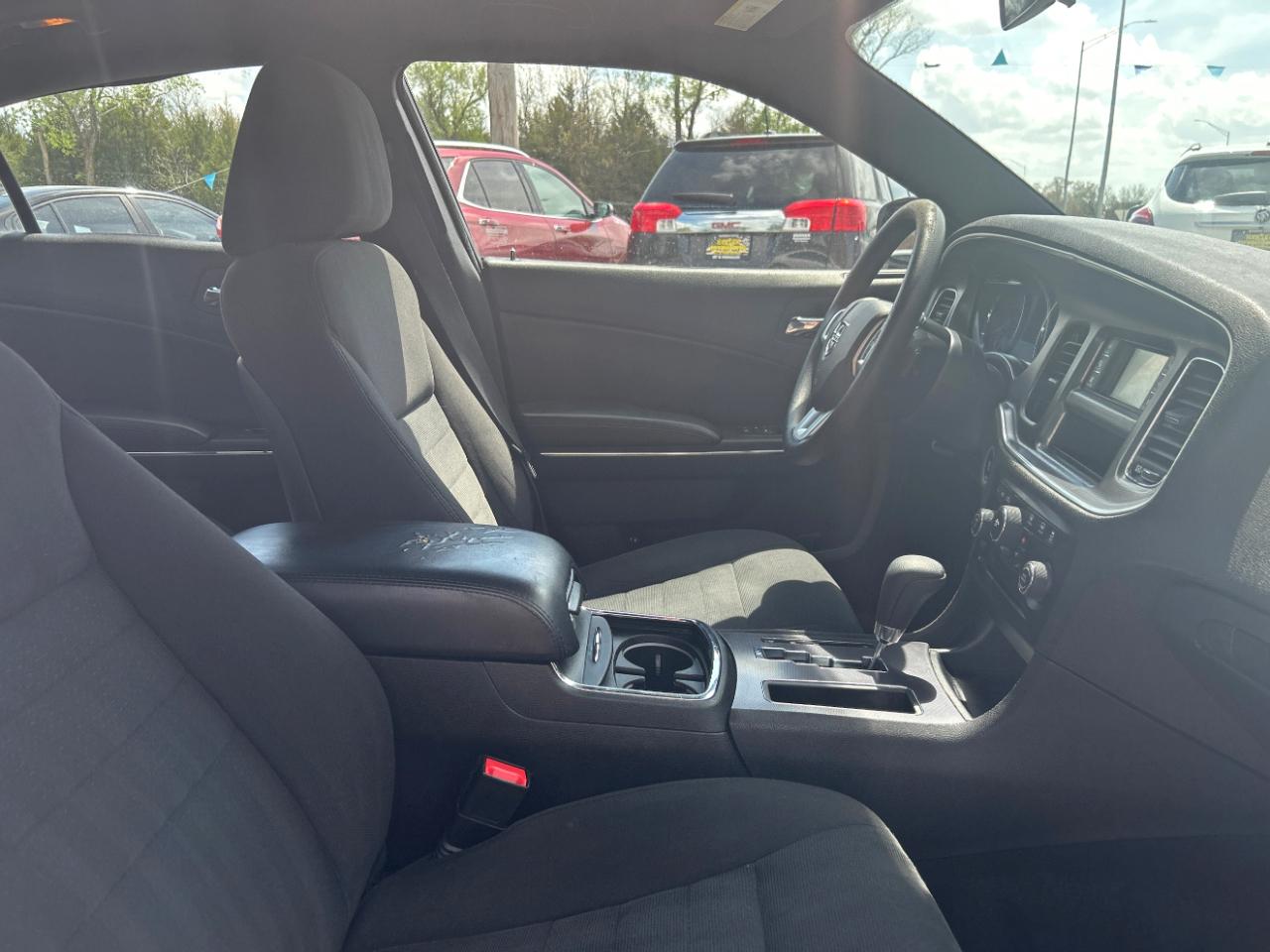 Dodge Charger 4dr Sdn SE RWD 2014