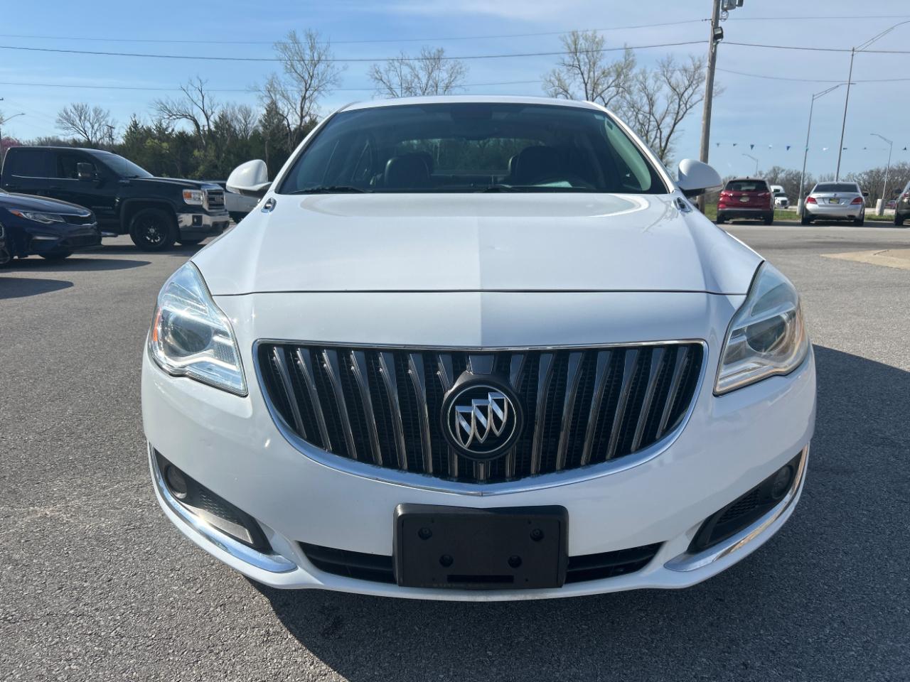 Buick Regal 4dr Sdn Premium I FWD 2014