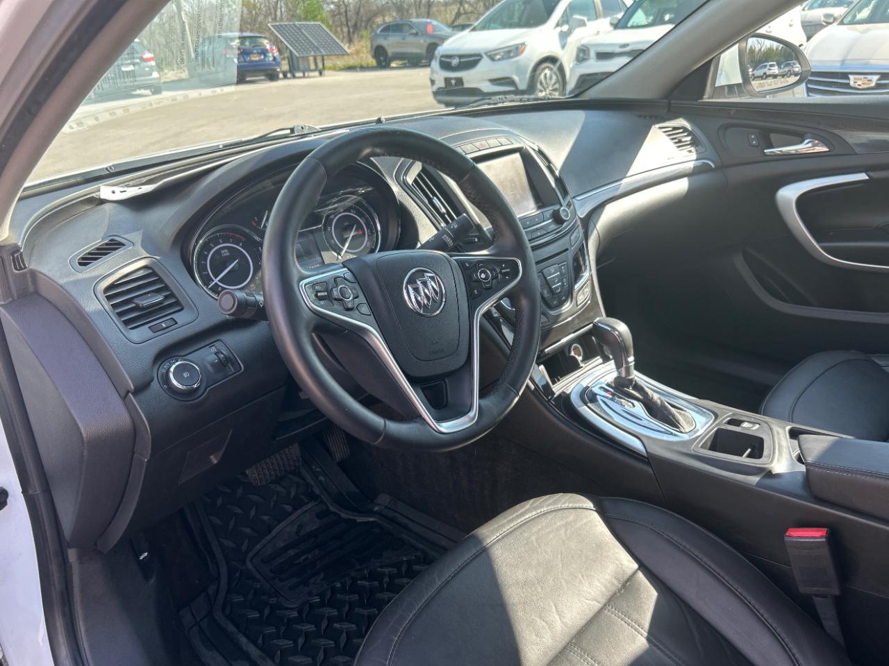 Buick Regal 4dr Sdn Premium I FWD 2014