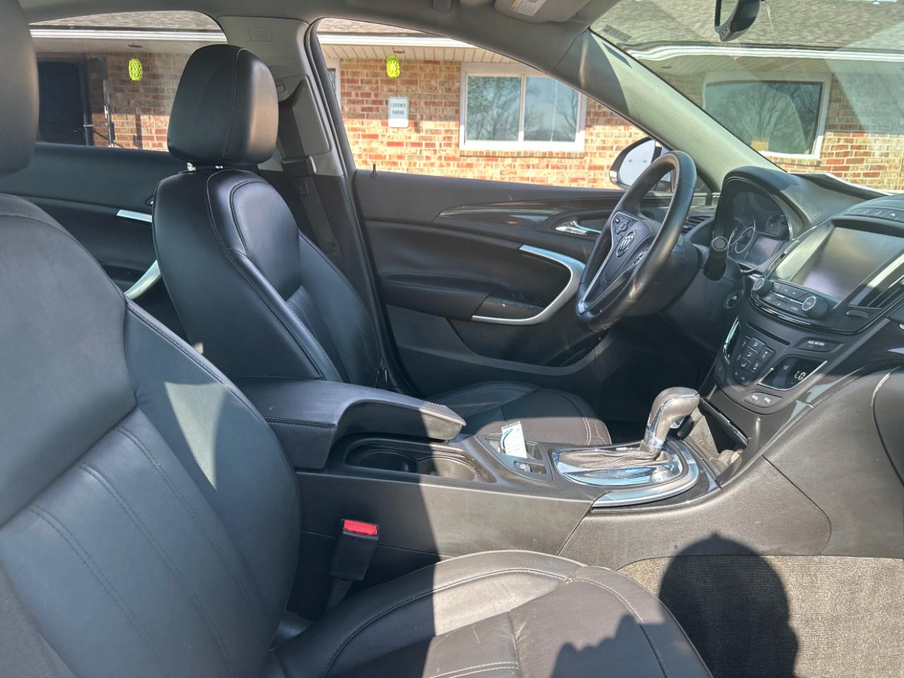 Buick Regal 4dr Sdn Premium I FWD 2014