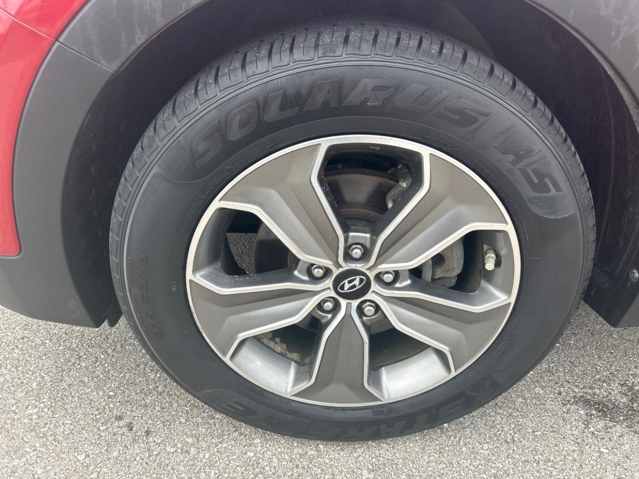 Hyundai Santa Fe FWD 4dr GLS 2013