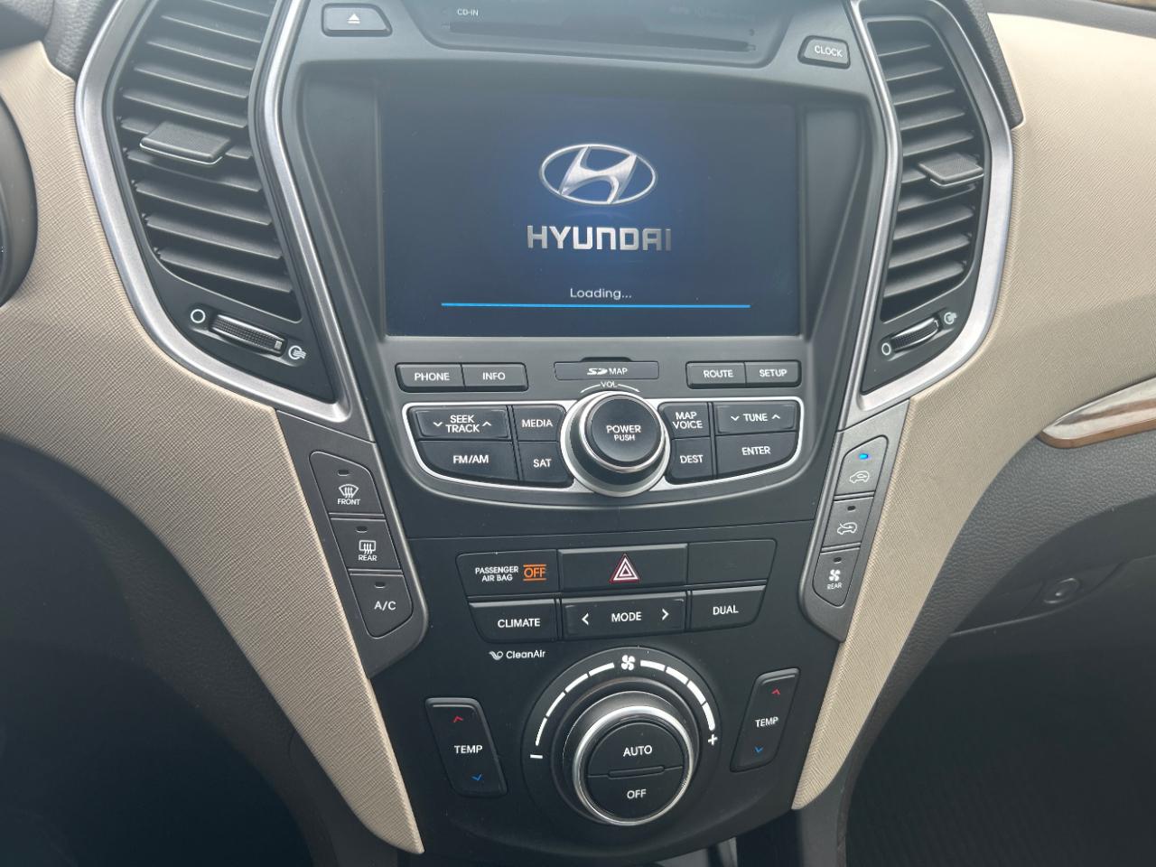 Hyundai Santa Fe FWD 4dr GLS 2013