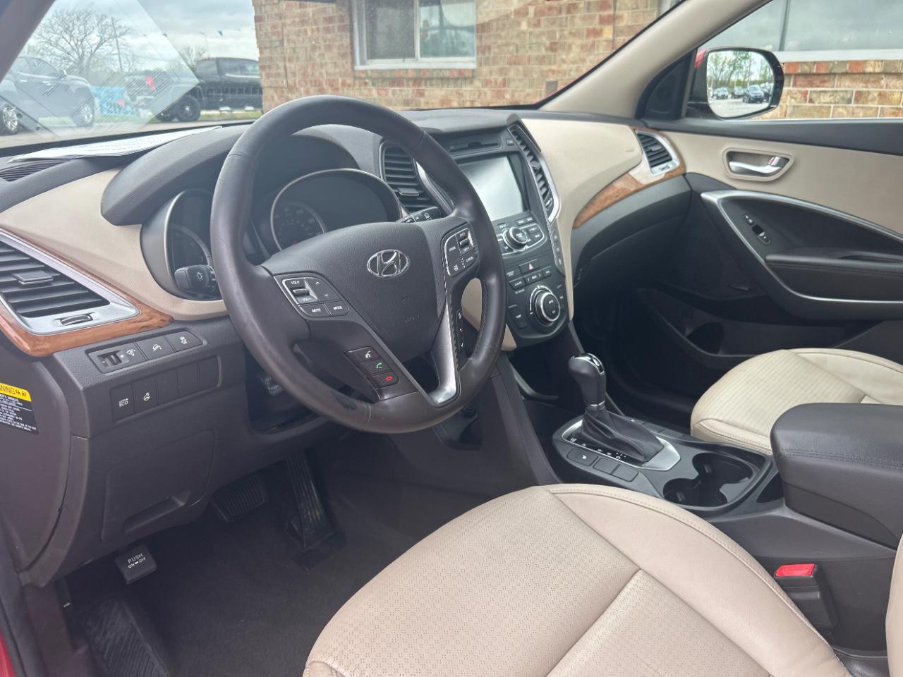 Hyundai Santa Fe FWD 4dr GLS 2013