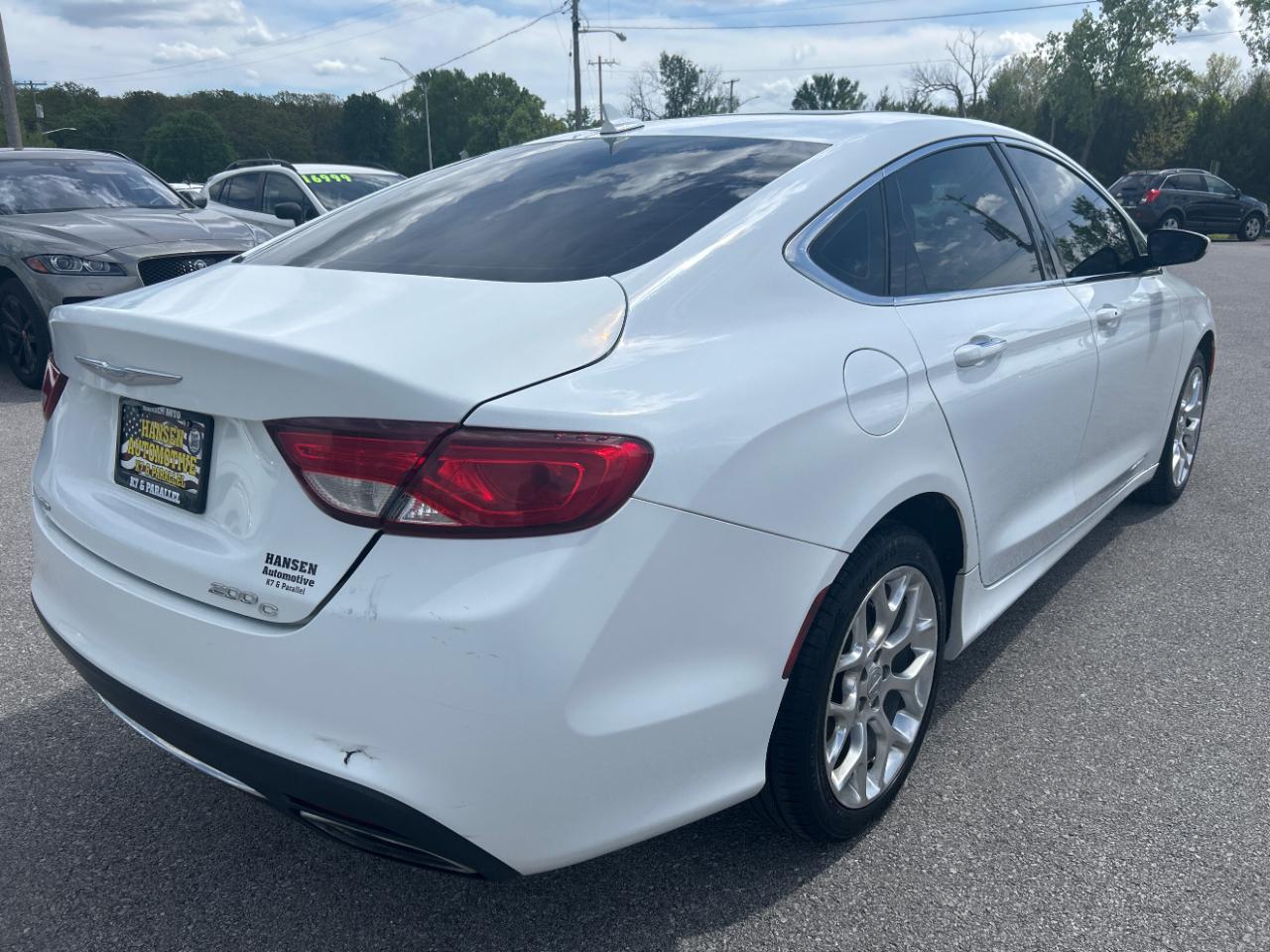 Chrysler 200 4dr Sdn C AWD 2015
