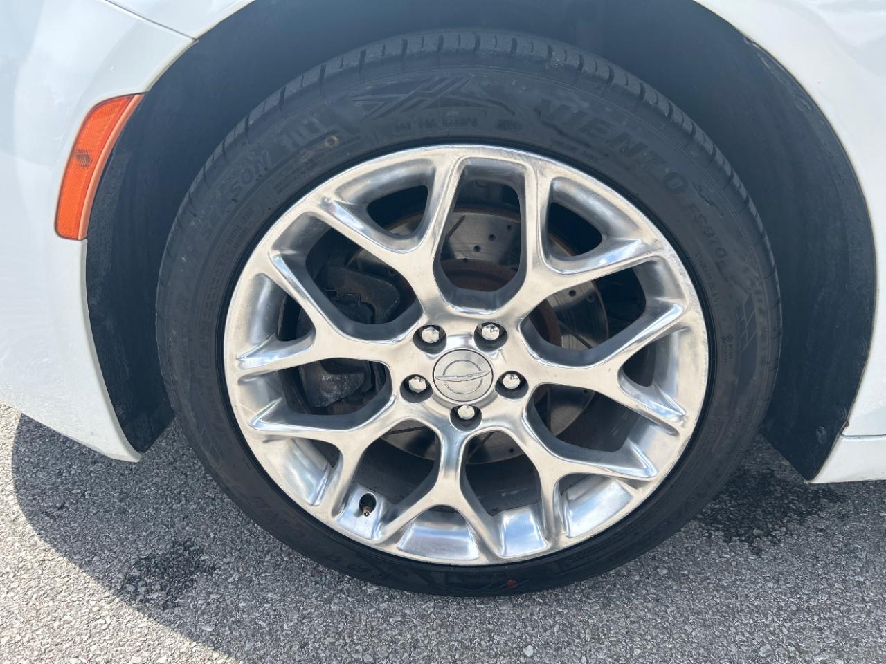 Chrysler 200 4dr Sdn C AWD 2015
