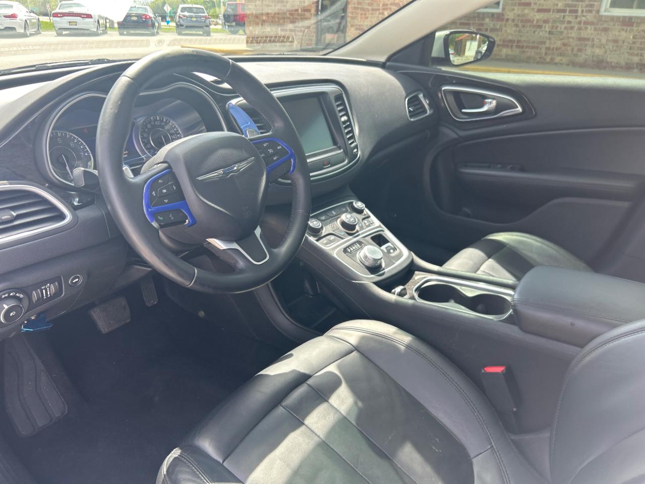 Chrysler 200 4dr Sdn C AWD 2015