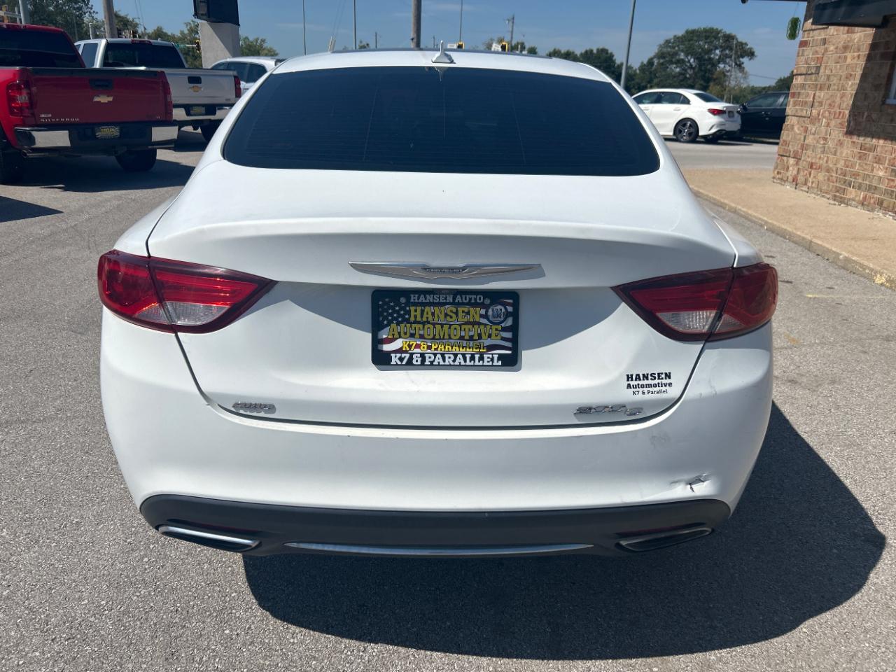 Chrysler 200 4dr Sdn C AWD 2015