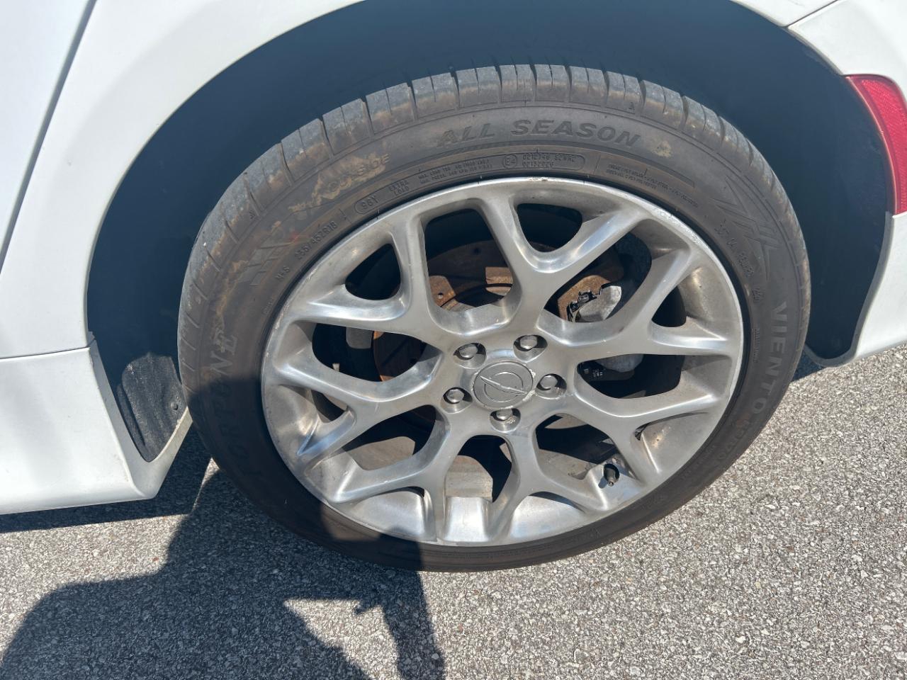 Chrysler 200 4dr Sdn C AWD 2015