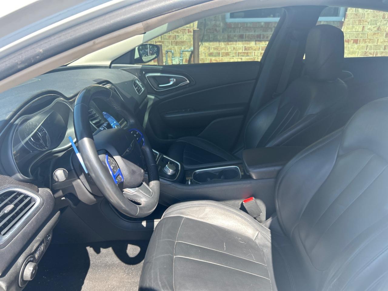 Chrysler 200 4dr Sdn C AWD 2015