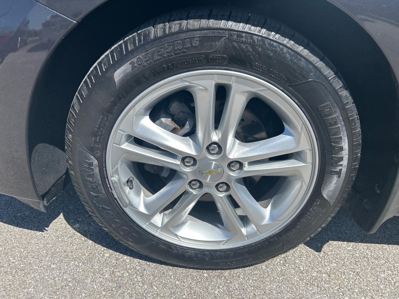 Chevrolet Cruze 4dr Sdn 1.4L LT w/1SD 2017