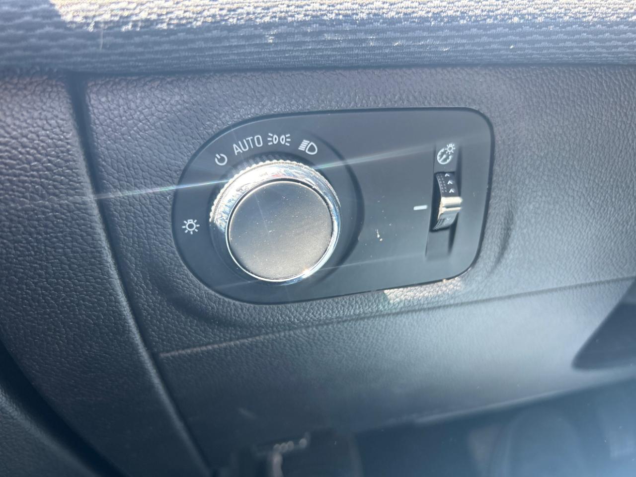 Chevrolet Cruze 4dr Sdn 1.4L LT w/1SD 2017