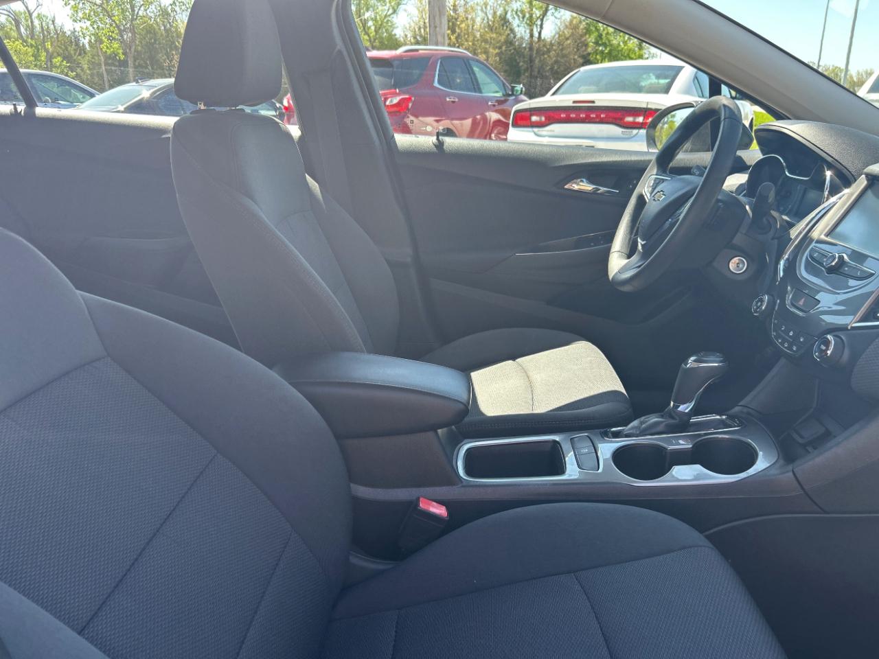 Chevrolet Cruze 4dr Sdn 1.4L LT w/1SD 2017