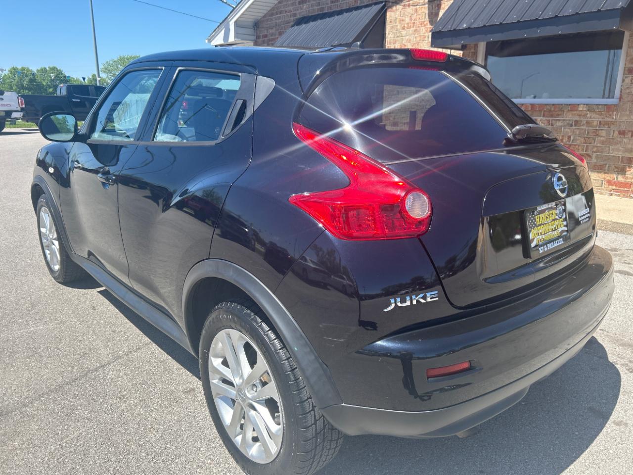 Nissan Juke 5dr Wgn CVT S FWD 2014