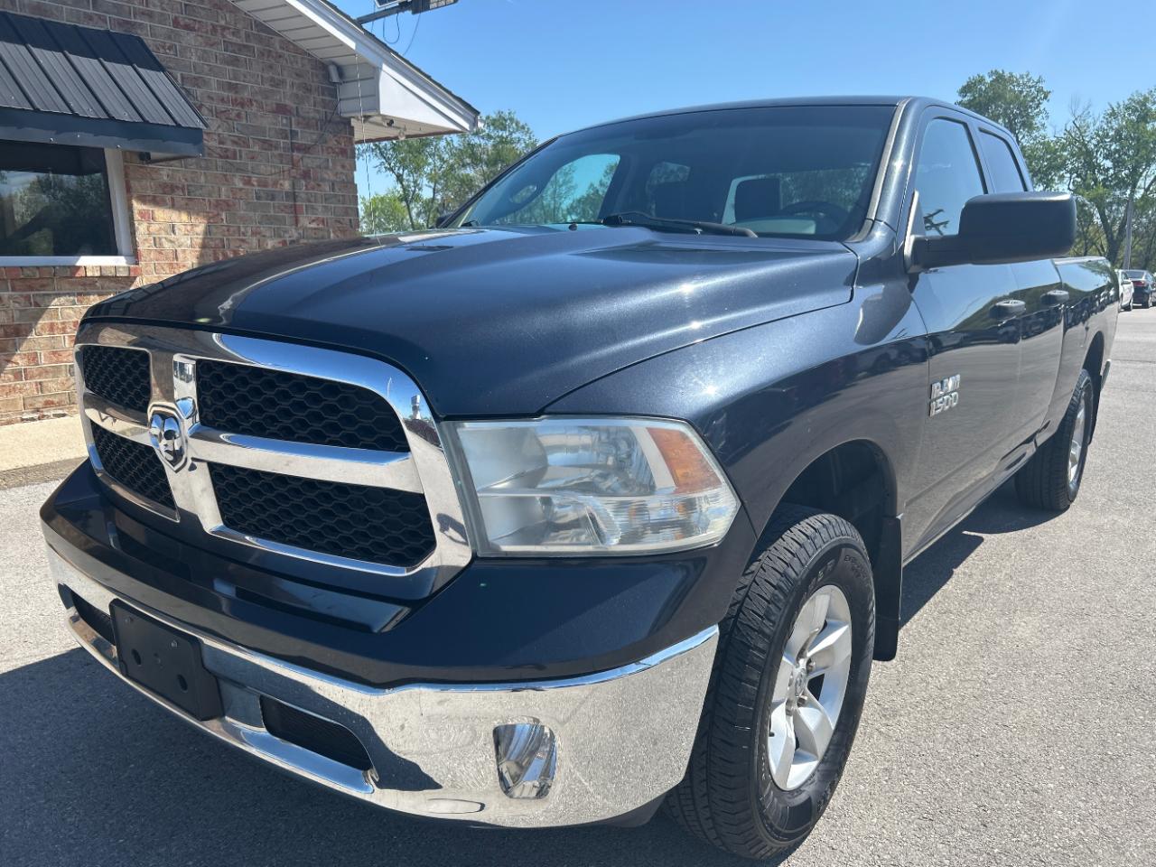 RAM 1500 4WD Quad Cab 140.5" ST 2014