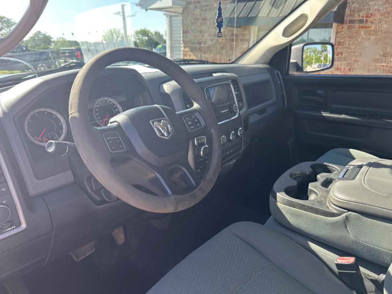 RAM 1500 Classic Tradesman 4x4 Quad Cab 6'4" Box 2019