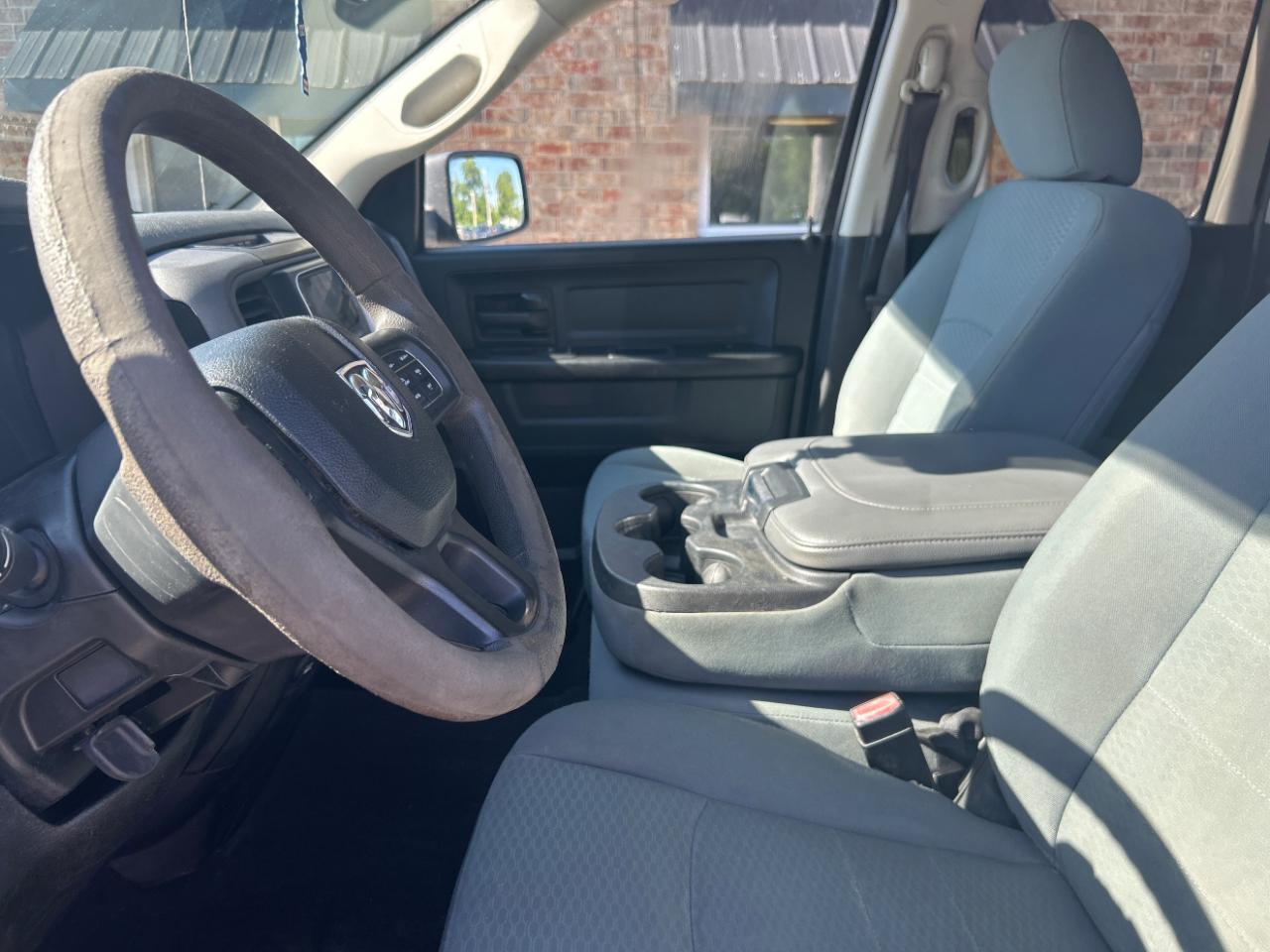 RAM 1500 Classic Tradesman 4x4 Quad Cab 6'4" Box 2019