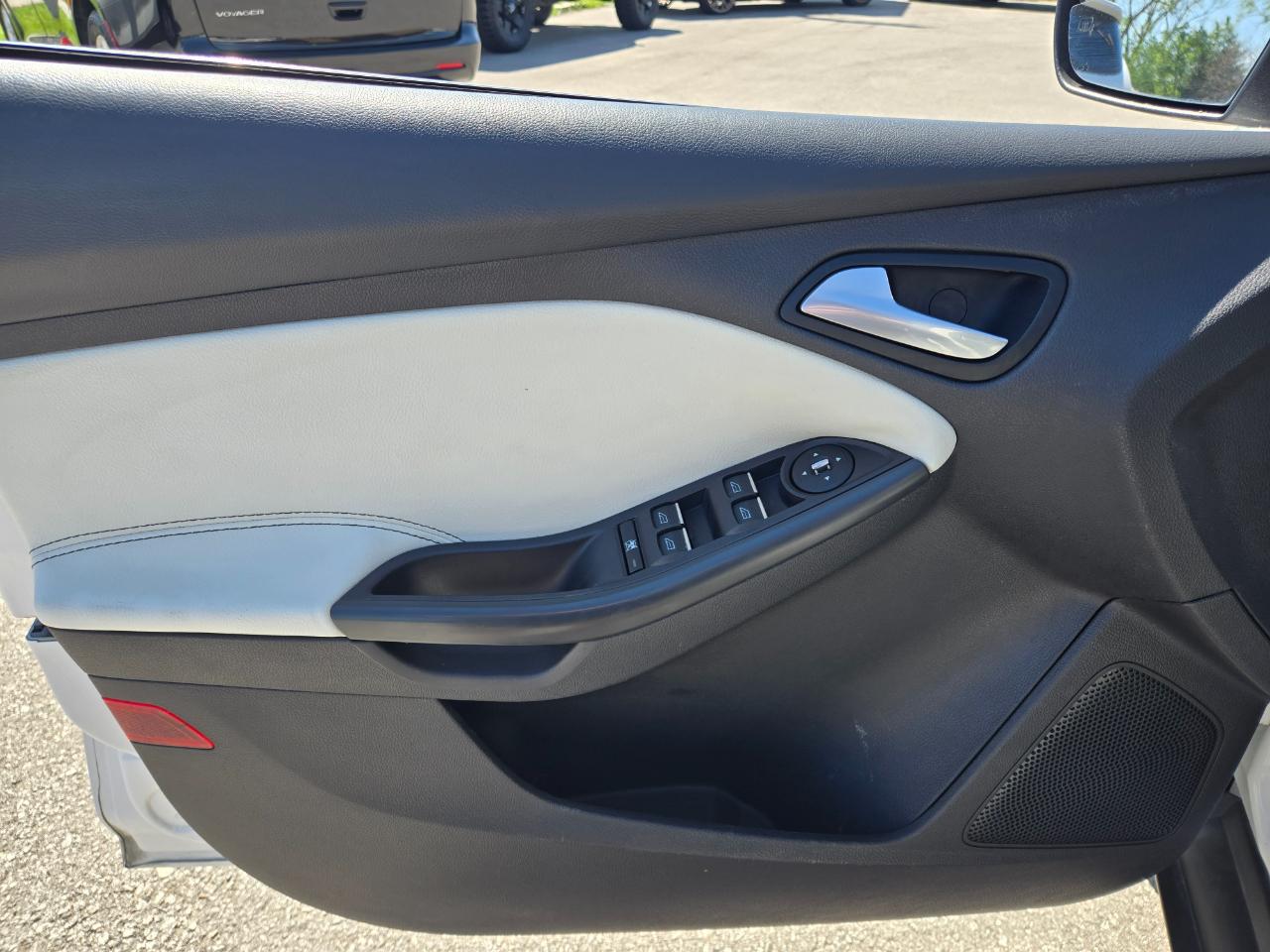 Ford Focus 4dr Sdn Titanium 2013