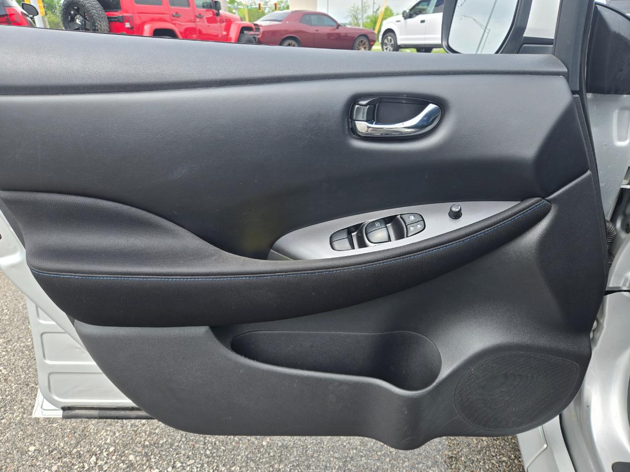 Nissan Leaf S Hatchback 2022