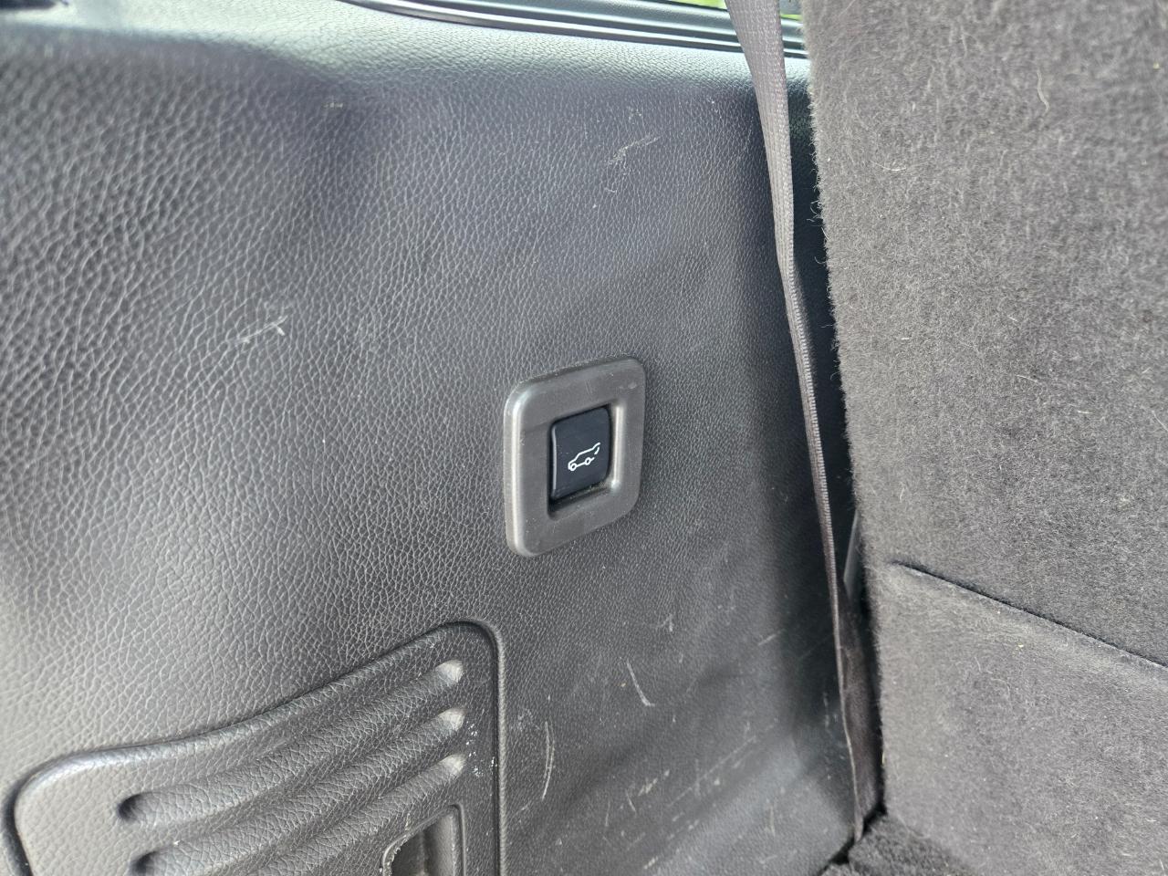 Lincoln Navigator 4WD 4dr 2013