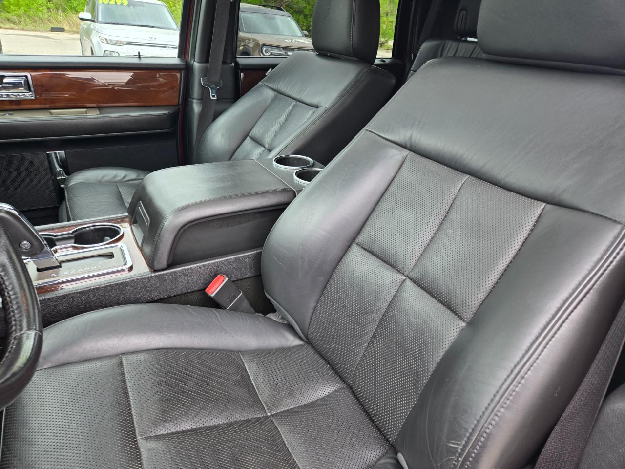 Lincoln Navigator 4WD 4dr 2013