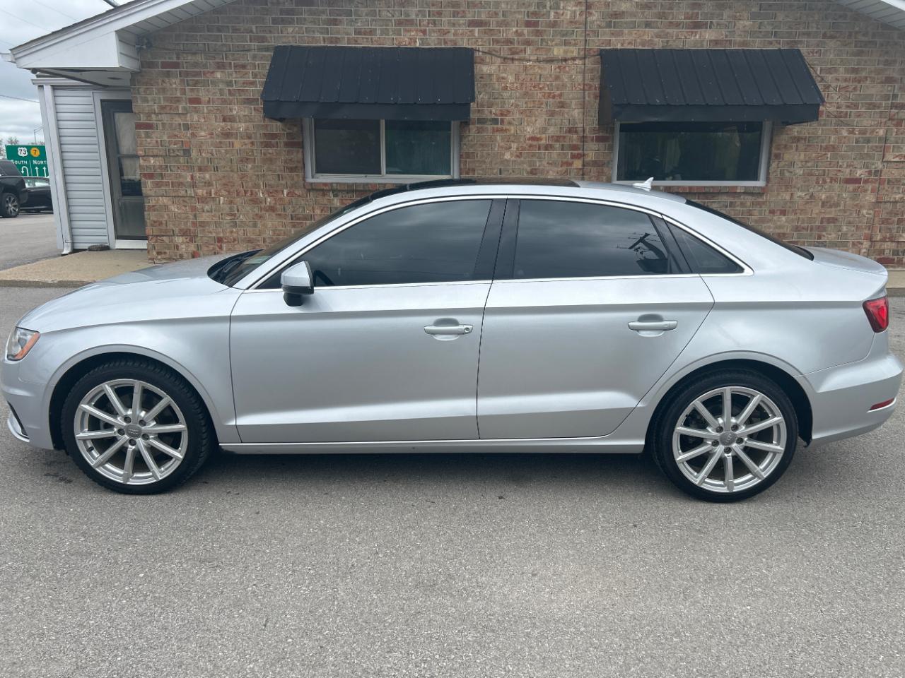 Audi A3 4dr Sdn quattro 2.0T Premium Plus 2015