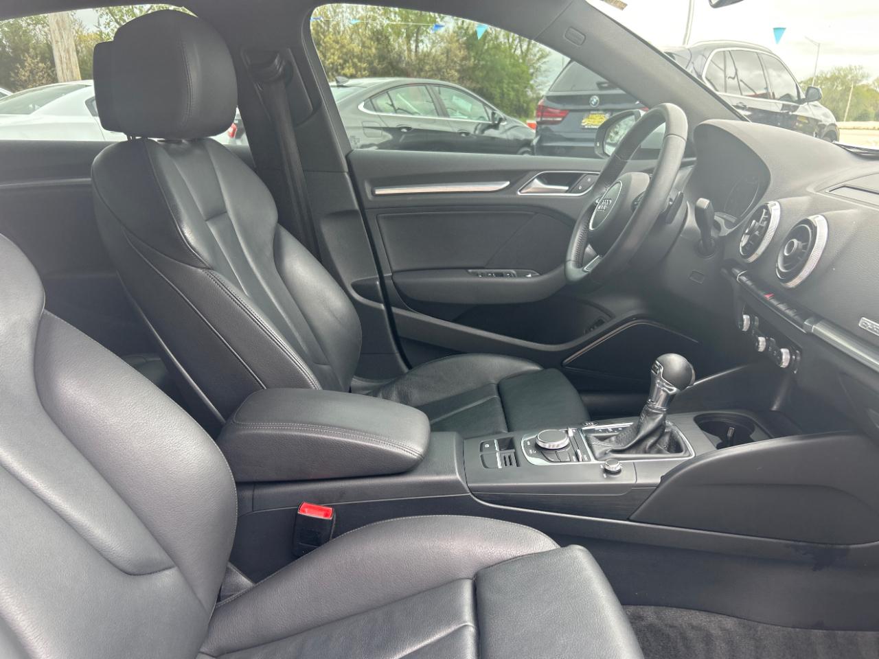 Audi A3 4dr Sdn quattro 2.0T Premium Plus 2015