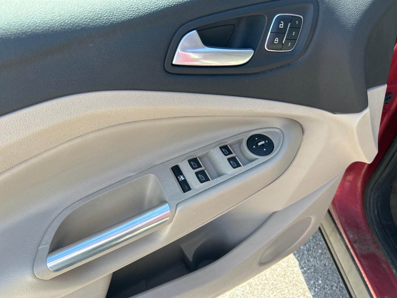 Ford Escape FWD 4dr Titanium 2014