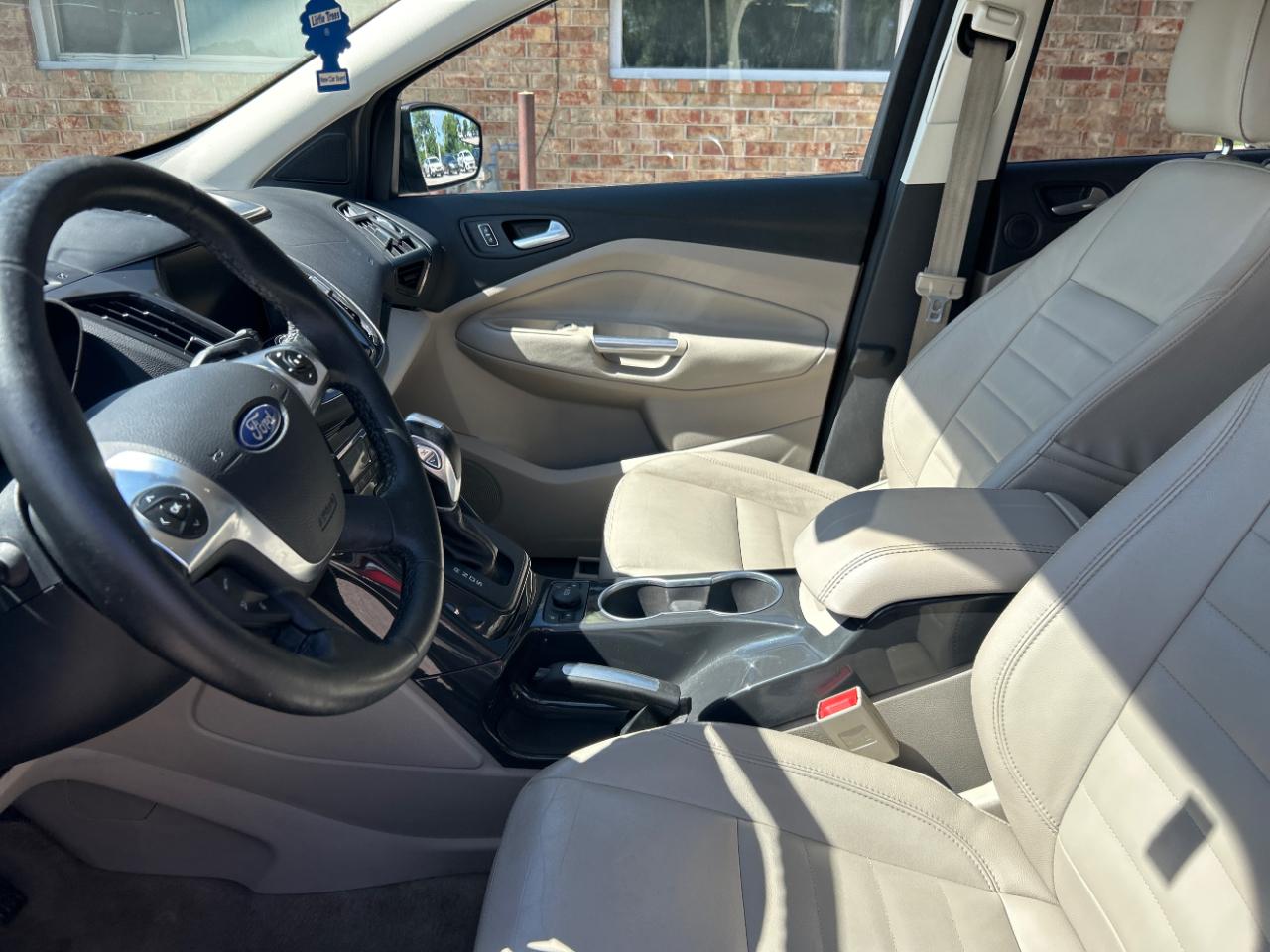 Ford Escape FWD 4dr Titanium 2014