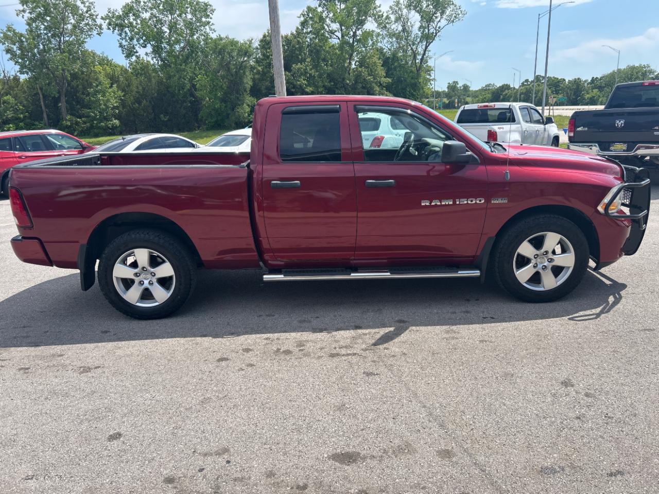 Dodge 1500 4WD Quad Cab 140.5" Express 2012