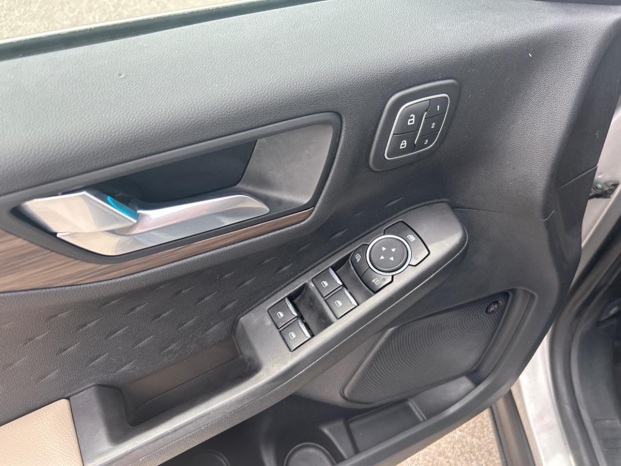 Ford Escape Titanium AWD 2020