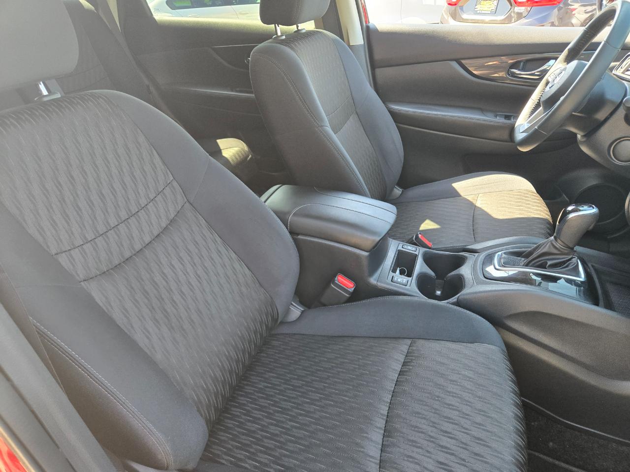 Nissan Rogue AWD SV 2018