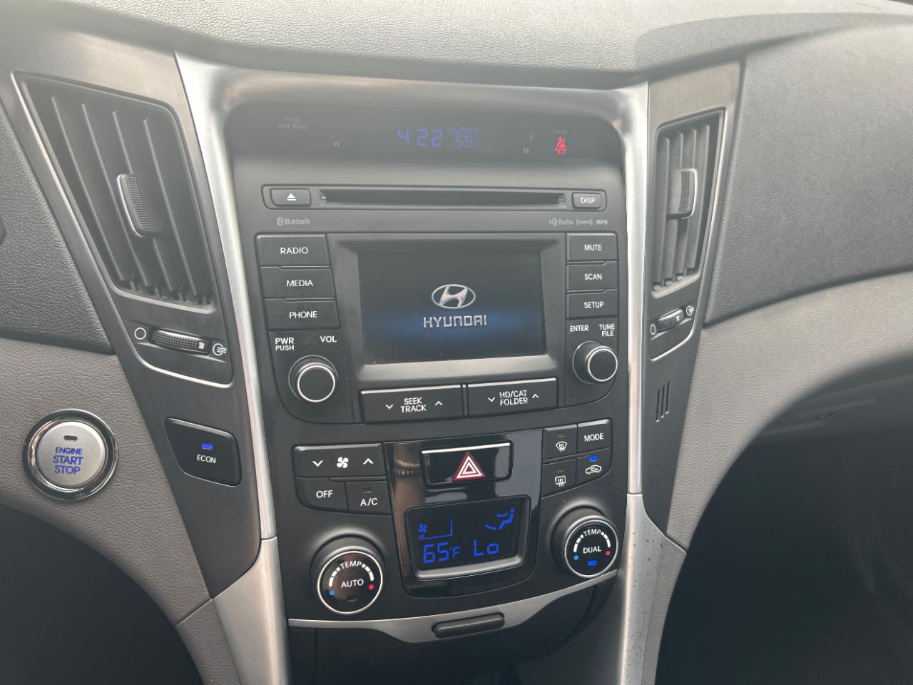 Hyundai Sonata Hybrid 4dr Sdn 2015