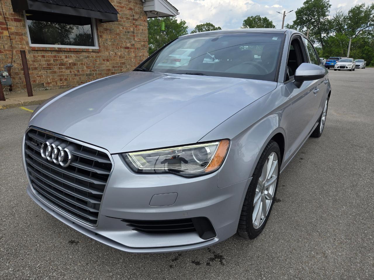 2016 Audi A3 4dr Sdn quattro 2.0T Premium