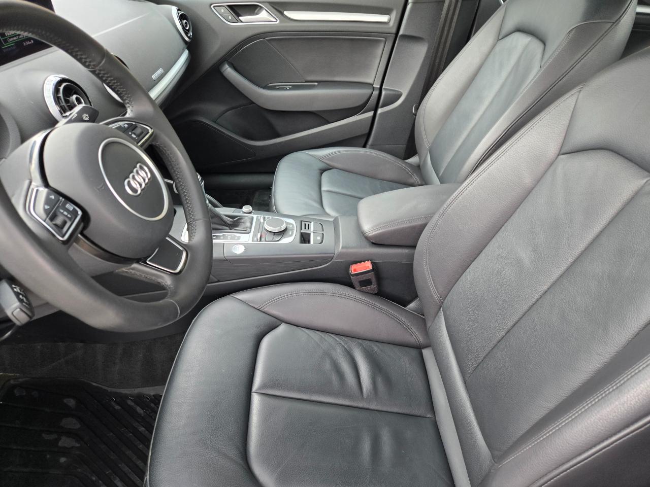 Audi A3 4dr Sdn quattro 2.0T Premium 2016
