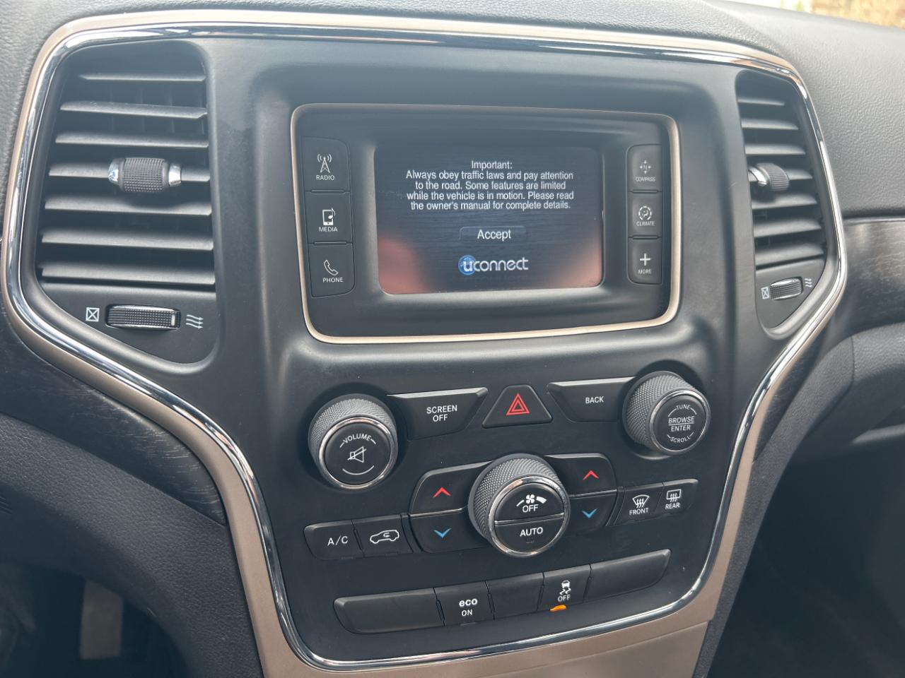 Jeep Grand Cherokee 4WD 4dr Laredo 2014